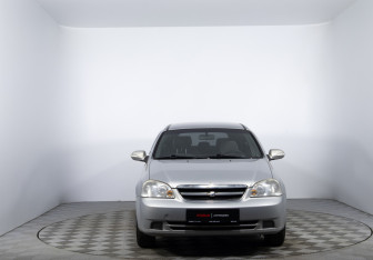 Подержанный автомобиль Chevrolet Lacetti Wagon 2006 года (2 фото)