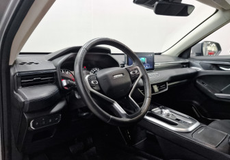 Подержанный автомобиль Haval Jolion 2022 года (15 фото)