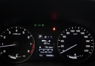 Подержанный автомобиль Hyundai Creta 2019 года (13 фото)