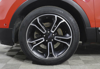 Подержанный автомобиль Ford Explorer 2014 года (6 фото)