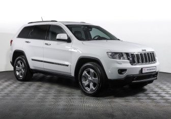 Подержанный автомобиль Jeep Grand Cherokee 2012 года (3 фото)