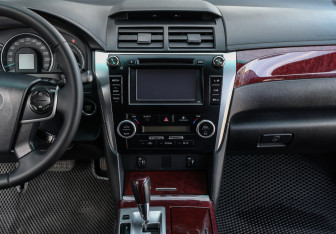 Подержанный автомобиль Toyota Camry Sedan 2014 года (14 фото)