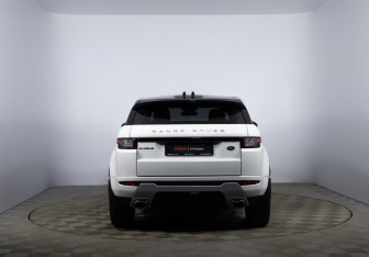 Подержанный автомобиль Land Rover Range Rover Evoque 2017 года (6 фото)
