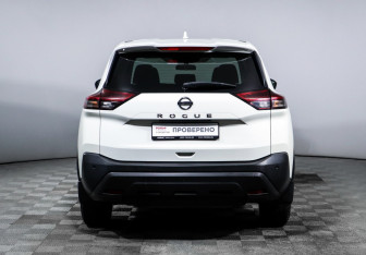 Подержанный автомобиль Nissan Rogue 2020 года (6 фото)