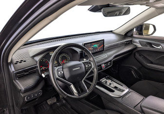 Подержанный автомобиль Haval Jolion 2023 года (15 фото)