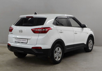 Подержанный автомобиль Hyundai Creta 2017 года (5 фото)