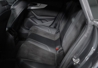 Подержанный автомобиль Audi A5 Liftback 2019 года (10 фото)