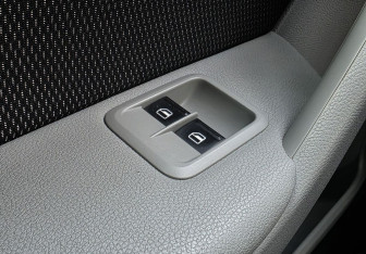 Подержанный автомобиль Skoda Yeti 2011 года (15 фото)