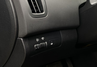 Подержанный автомобиль Kia Ceed Wagon 2008 года (17 фото)