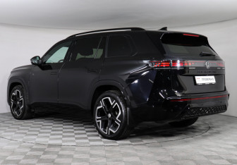 Подержанный автомобиль Volkswagen Teramont 2025 года (7 фото)