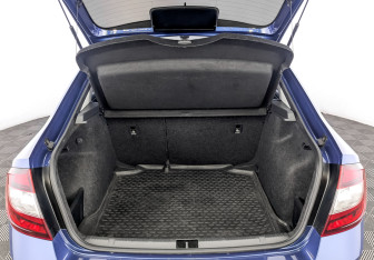 Подержанный автомобиль Skoda Rapid Liftback 2019 года (10 фото)