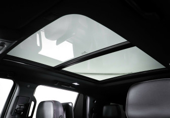 Подержанный автомобиль Chevrolet Tahoe 2021 года (22 фото)