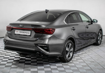 Подержанный автомобиль Kia Cerato Sedan 2019 года (5 фото)
