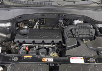 Подержанный автомобиль Kia Sorento 2016 года (9 фото)