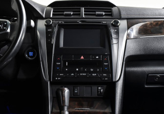 Подержанный автомобиль Toyota Camry Sedan 2017 года (12 фото)