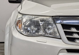 Подержанный автомобиль Subaru Forester Suv 2011 года (17 фото)