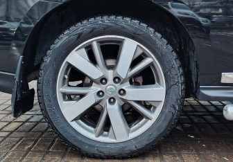 Подержанный автомобиль Nissan Pathfinder 2016 года (22 фото)