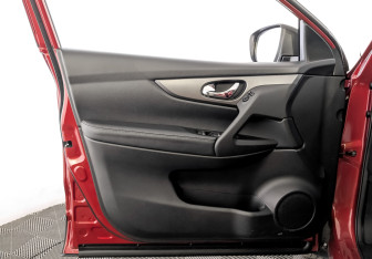 Подержанный автомобиль Nissan Qashqai 2020 года (19 фото)