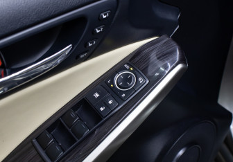 Подержанный автомобиль Lexus IS Sedan 2013 года (19 фото)