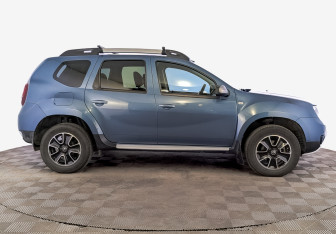 Подержанный автомобиль Renault Duster 2016 года (4 фото)