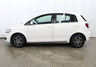Подержанный автомобиль Volkswagen Golf Plus 2013 года (8 фото)