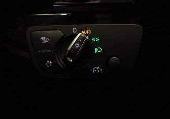 Подержанный автомобиль Audi Q7 2019 года (12 фото)