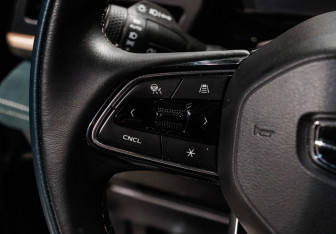 Подержанный автомобиль Geely Monjaro 2023 года (29 фото)