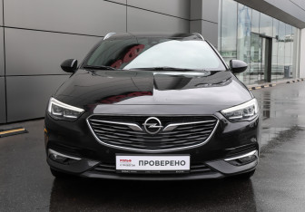 Подержанный автомобиль Opel Insignia Wagon 2020 года (2 фото)