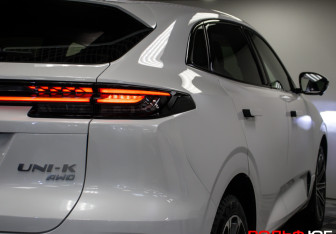 Подержанный автомобиль Changan UNI-K 2024 года (35 фото)