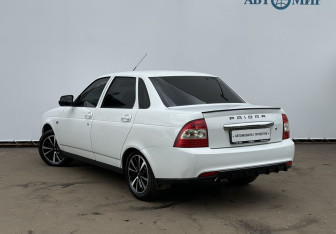 Подержанный автомобиль LADA (ВАЗ) Priora Sedan 2014 года (7 фото)