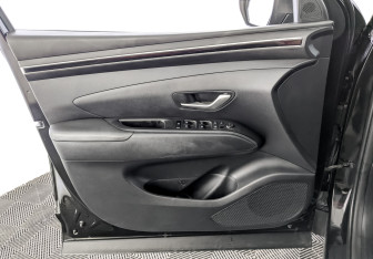 Подержанный автомобиль Hyundai Tucson 2021 года (19 фото)