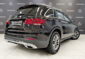 Подержанный автомобиль Mercedes-Benz GLC Coupe 2022 года (5 фото)
