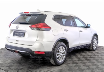 Подержанный автомобиль Nissan X-Trail 2020 года (5 фото)