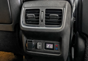 Подержанный автомобиль Infiniti QX50 2019 года (28 фото)