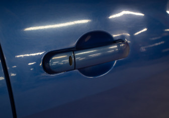 Подержанный автомобиль Nissan Tiida Hatchback 2007 года (20 фото)