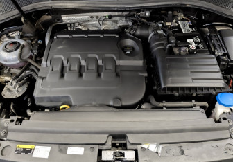 Подержанный автомобиль Volkswagen Tiguan 2020 года (9 фото)