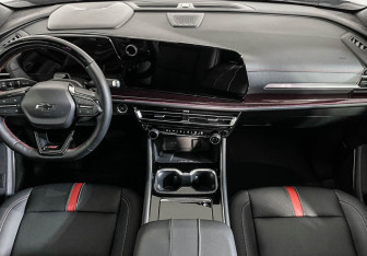 Подержанный автомобиль Chevrolet Traverse 2024 года (12 фото)