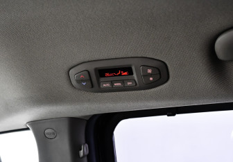 Подержанный автомобиль Kia Carnival 2019 года (17 фото)