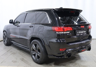 Подержанный автомобиль Jeep Grand Cherokee 2013 года (6 фото)