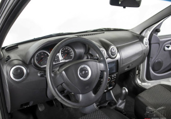 Подержанный автомобиль LADA (ВАЗ) Largus Wagon 2019 года (10 фото)