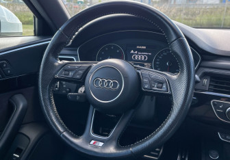 Подержанный автомобиль Audi A4 Sedan 2016 года (14 фото)