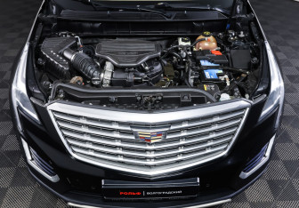 Подержанный автомобиль Cadillac XT5 2016 года (9 фото)