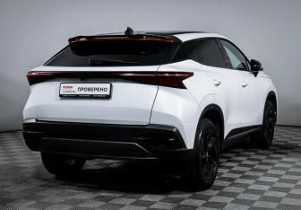 Подержанный автомобиль Omoda C5 2023 года (5 фото)