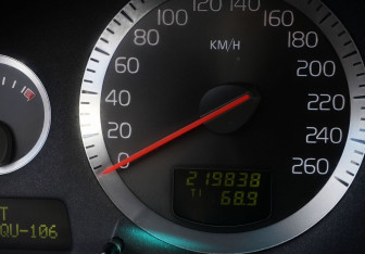 Подержанный автомобиль Volvo XC70 2007 года (17 фото)