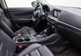 Подержанный автомобиль Mazda CX-5 2015 года (10 фото)
