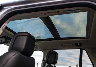 Подержанный автомобиль Land Rover Range Rover 2021 года (25 фото)
