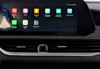 Новый FAW Bestune B70 2024 (11 фото)