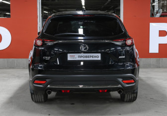 Подержанный автомобиль Mazda CX-9 2018 года (6 фото)