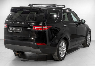 Подержанный автомобиль Land Rover Discovery 2017 года (5 фото)