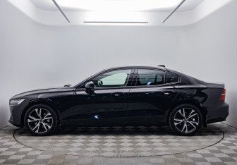 Подержанный автомобиль Volvo S60 2019 года (2 фото)